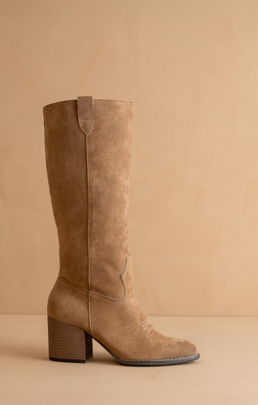 The Roxanne Western Bucket Boot