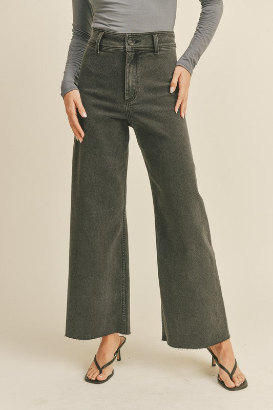 The Catch You Dreaming Straight Leg Jeans