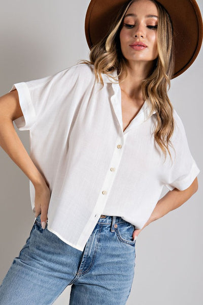 The Closet Staple White Short Sleeve Button Front Shirt