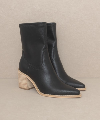 The Vienna Black Pointed Toe Boots
