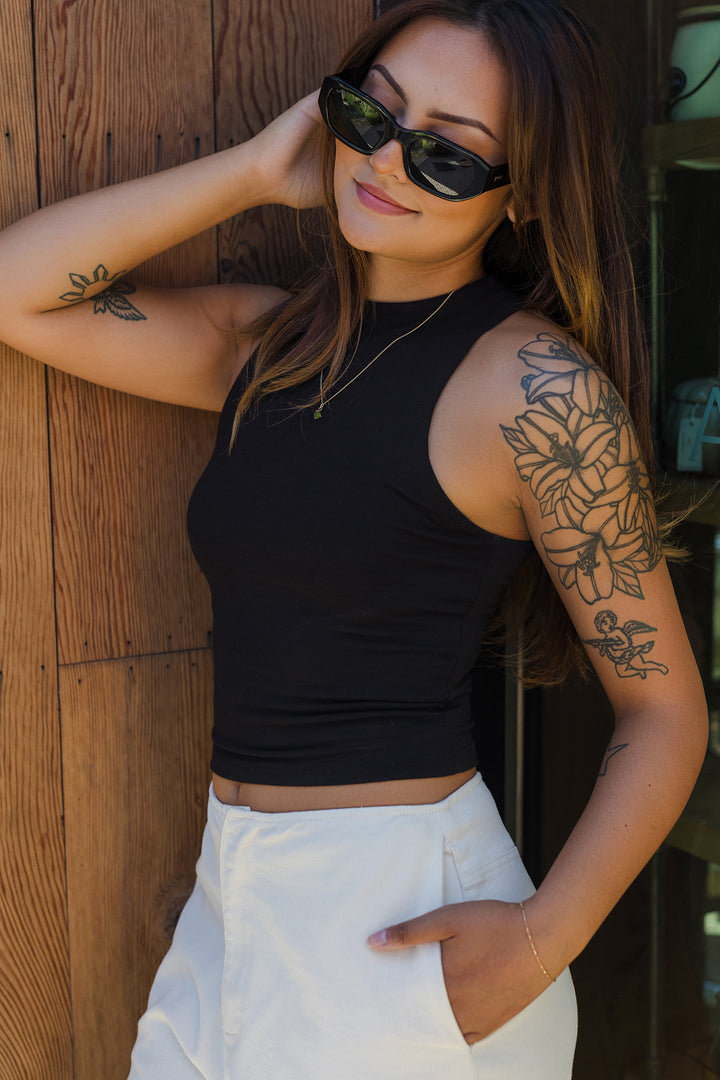 The Arden Off White Canvas Waistband Free Shorts