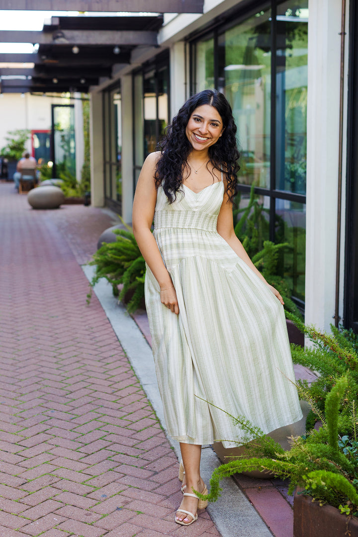 The Collecting Seashells Sleeveless Midi Dress