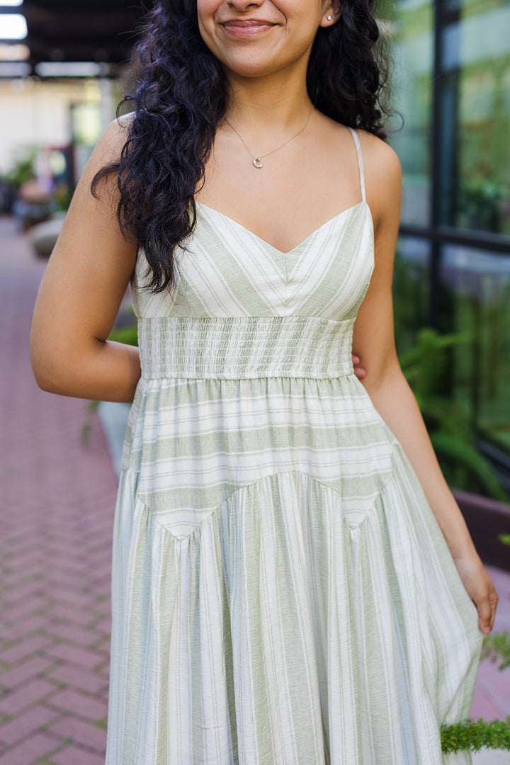 The Collecting Seashells Sleeveless Midi Dress