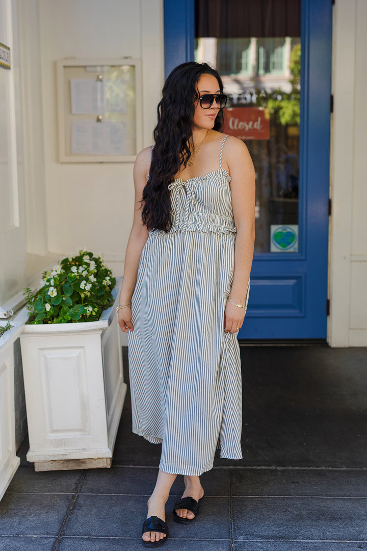 The Seaside Market Midi Dress