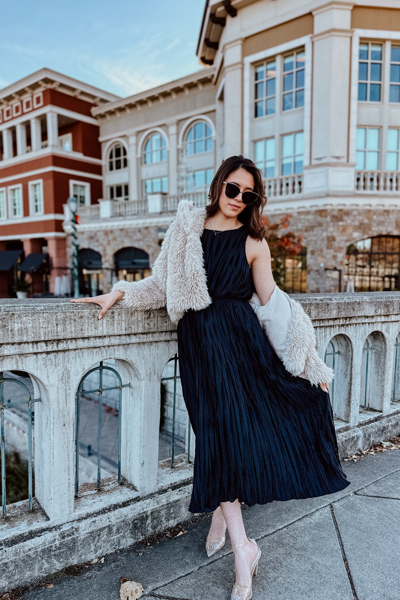 The Back in Time Black Pleated Midi Dress