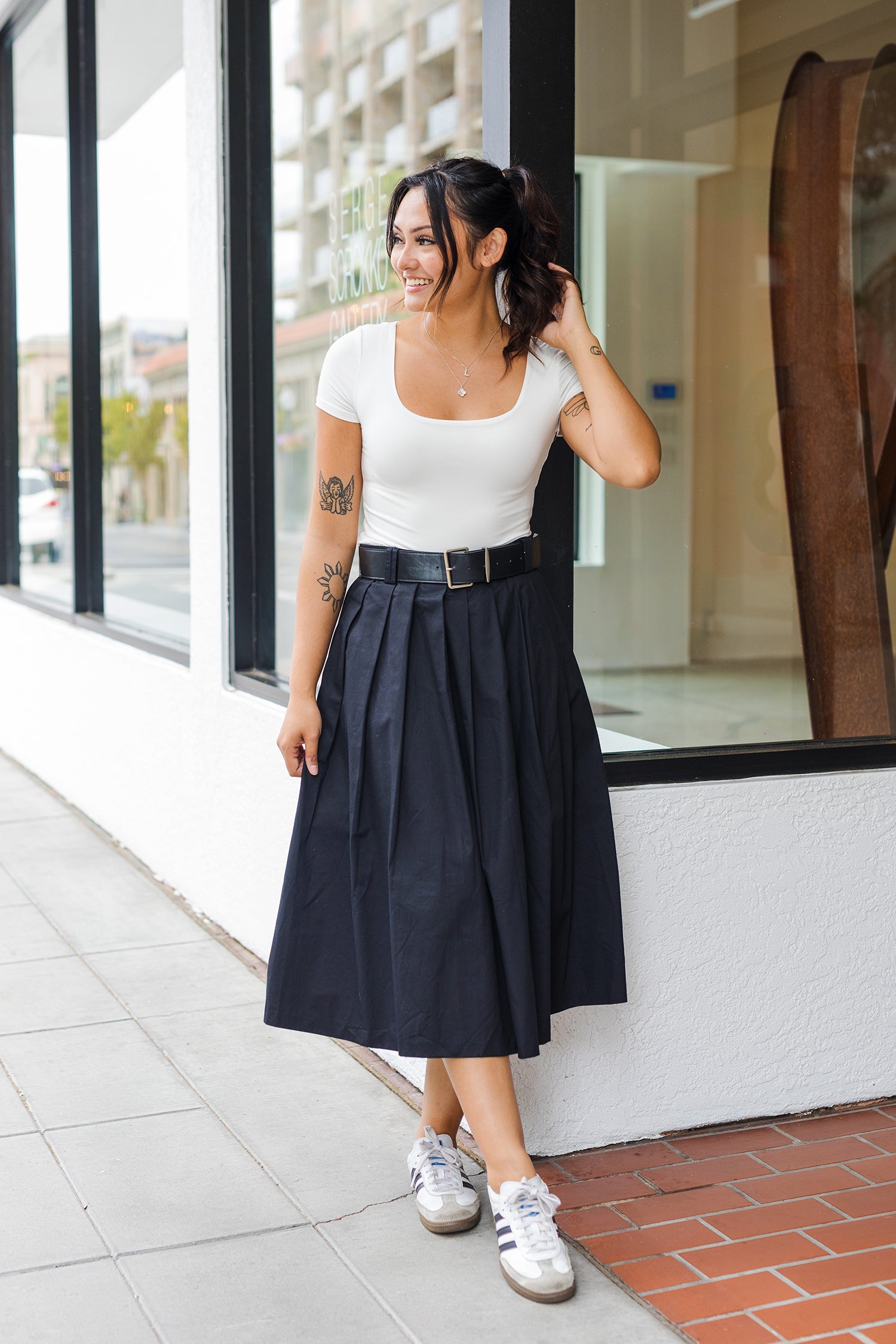 The Lost In Love Black Pleated Midi Skirt – Shoppe Miah