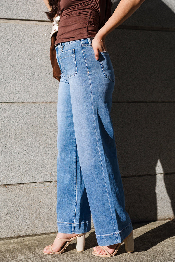 The Reese Medium Wash Front Pocket Stretch Wideleg Jeans by Hidden Jeans