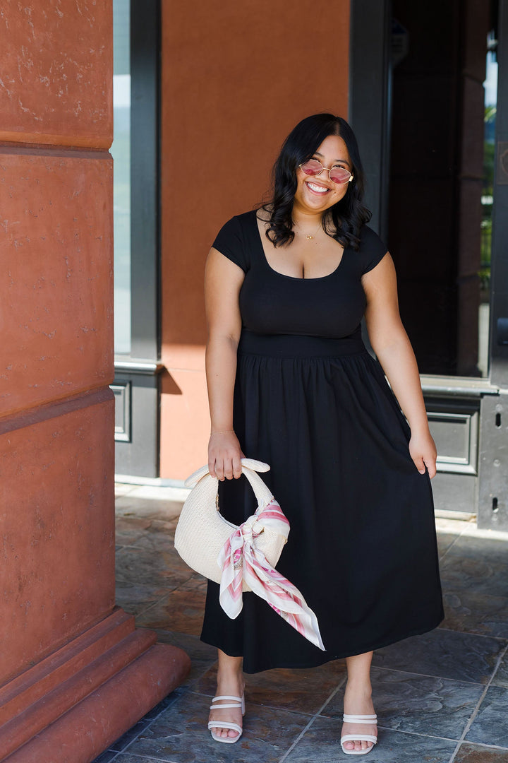 The American Beauty Short Sleeve Midi Dress