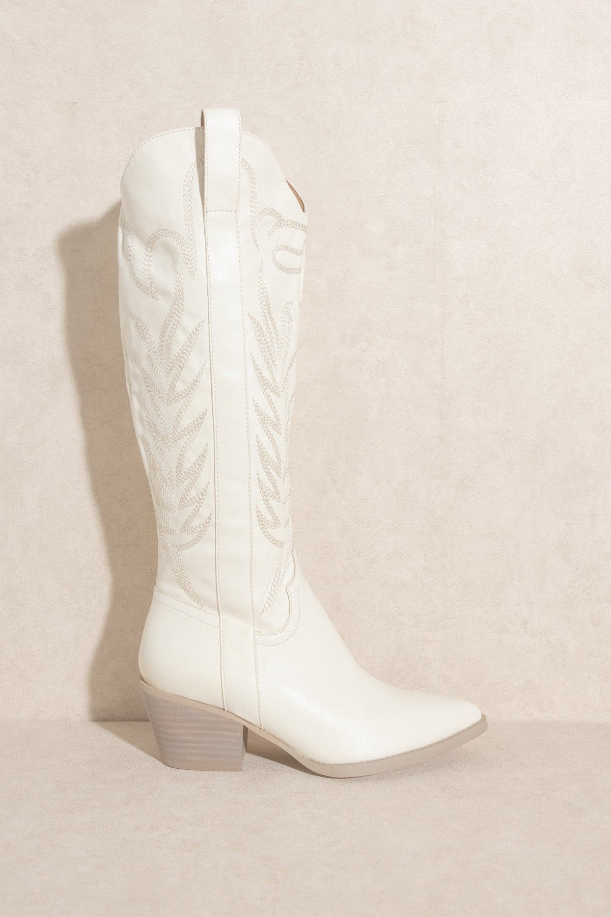 The Samara White Western Boots